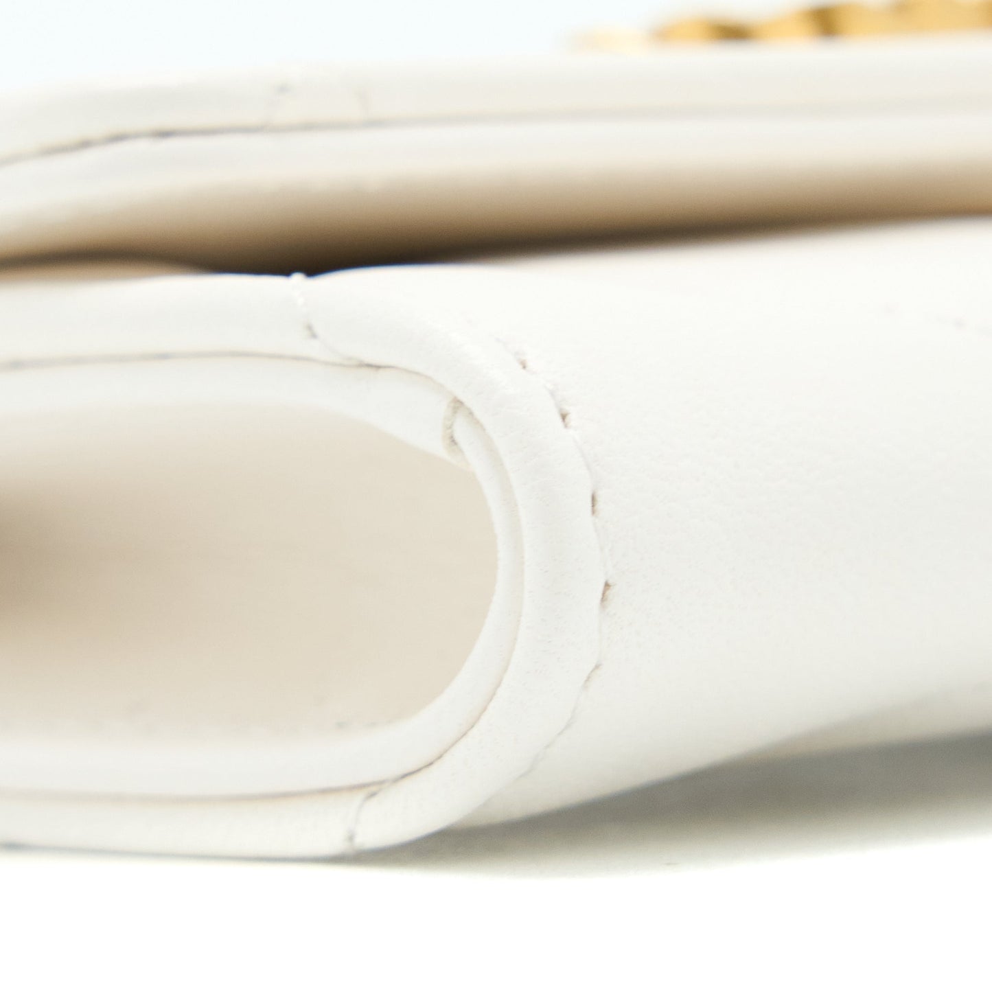 Chanel 19 Flap Card Holder Lambskin White Brushed  (Microchip)