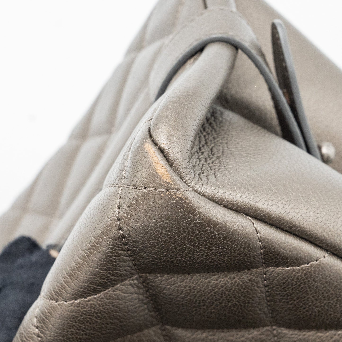Chanel quilted tote bag Goatskin silver ruthenium hardware