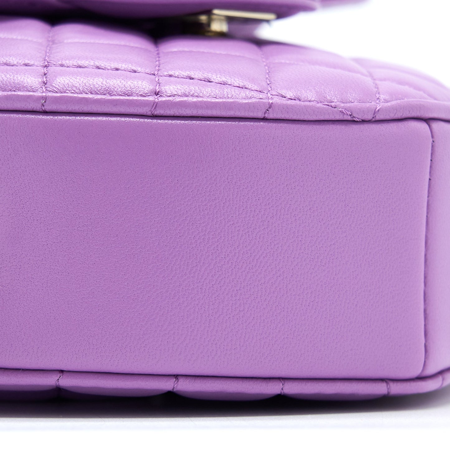 Chanel 22s Heart Bag Lambskin Purple L (Microchip)