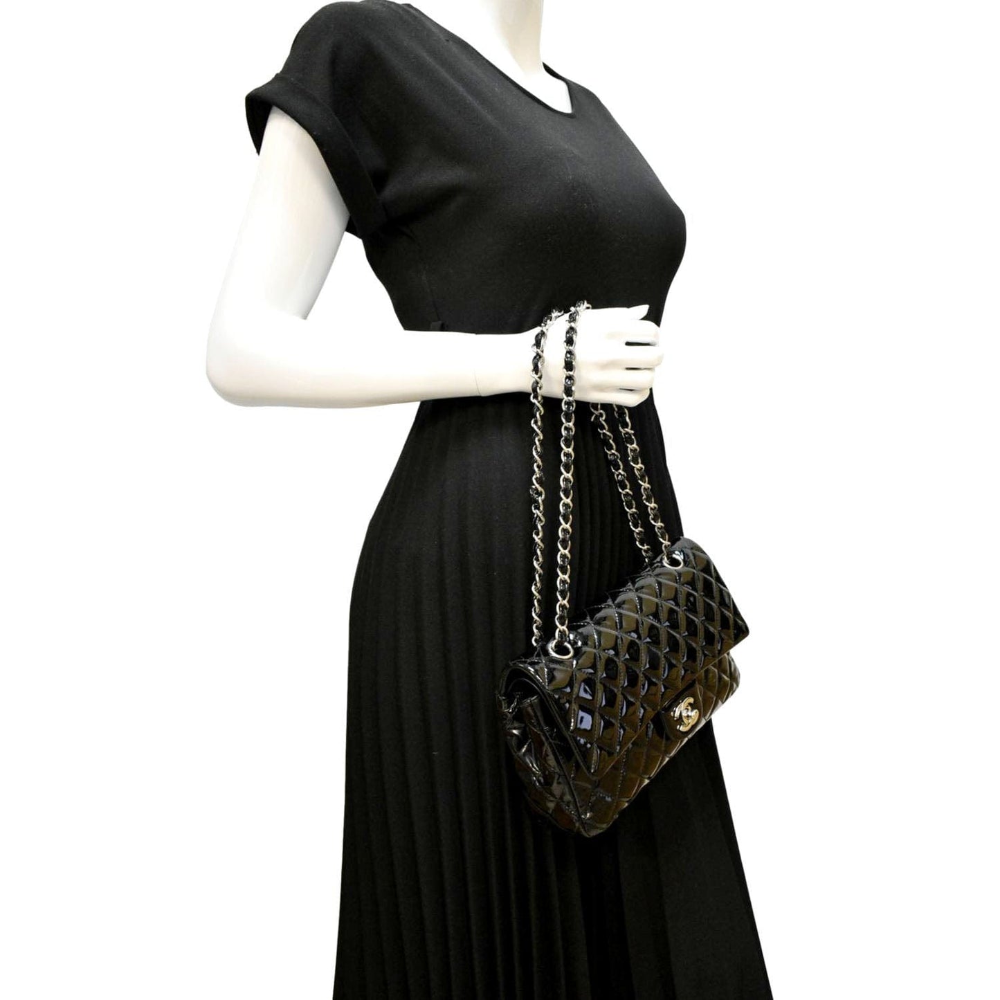 CHANEL Medium Flap Patent Leather Shoulder Bag Black