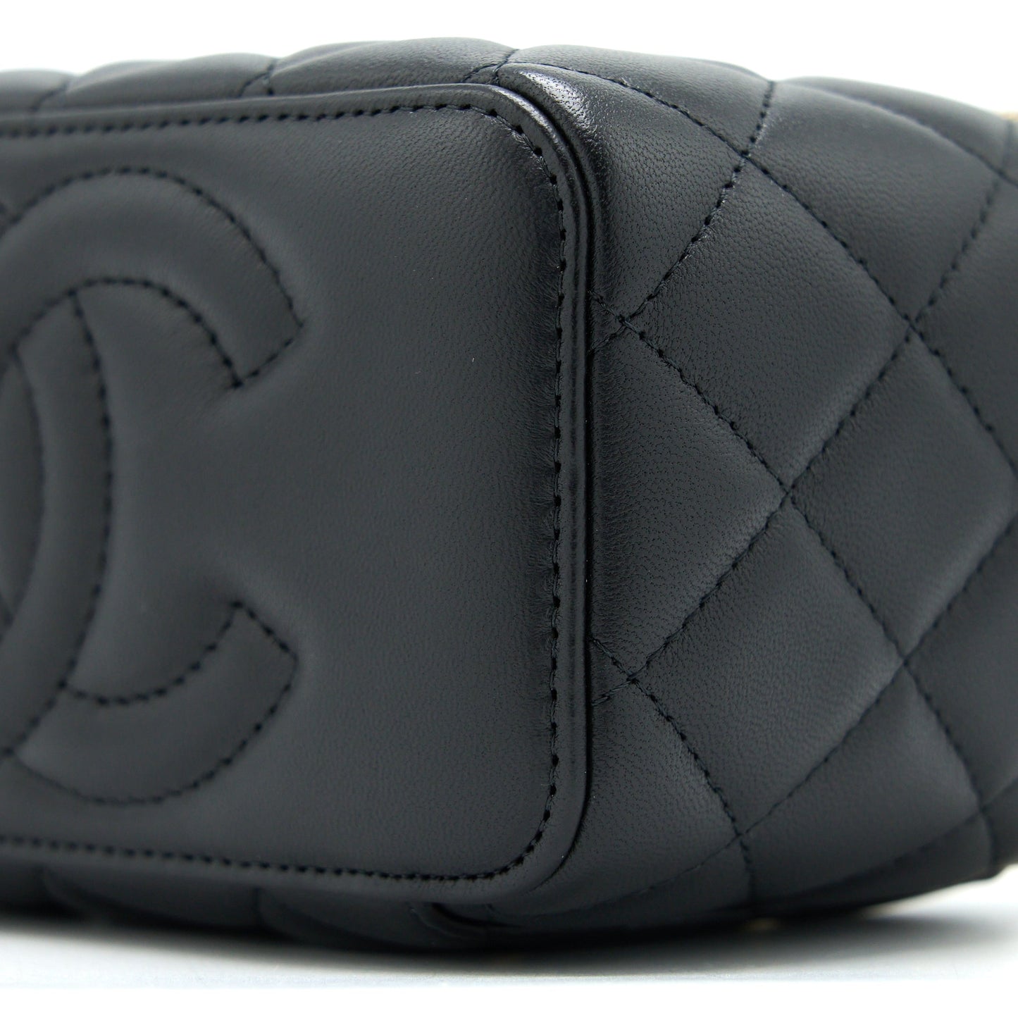 Chanel Pearl Crush Long Vanity Case Lambskin Black  (Microchip)