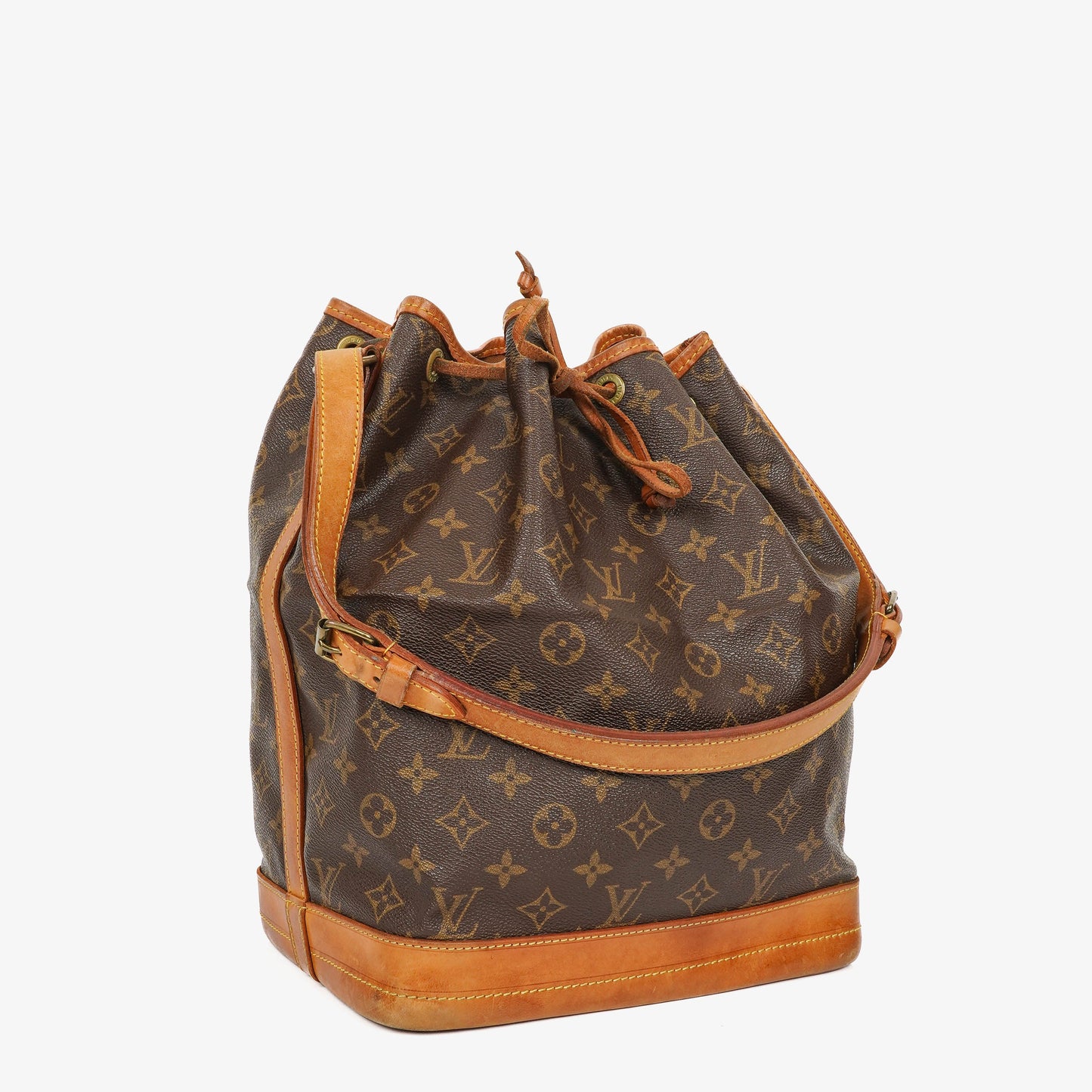 Louis Vuitton Noe Grande GM Monogram Canvas Shoulder Bag