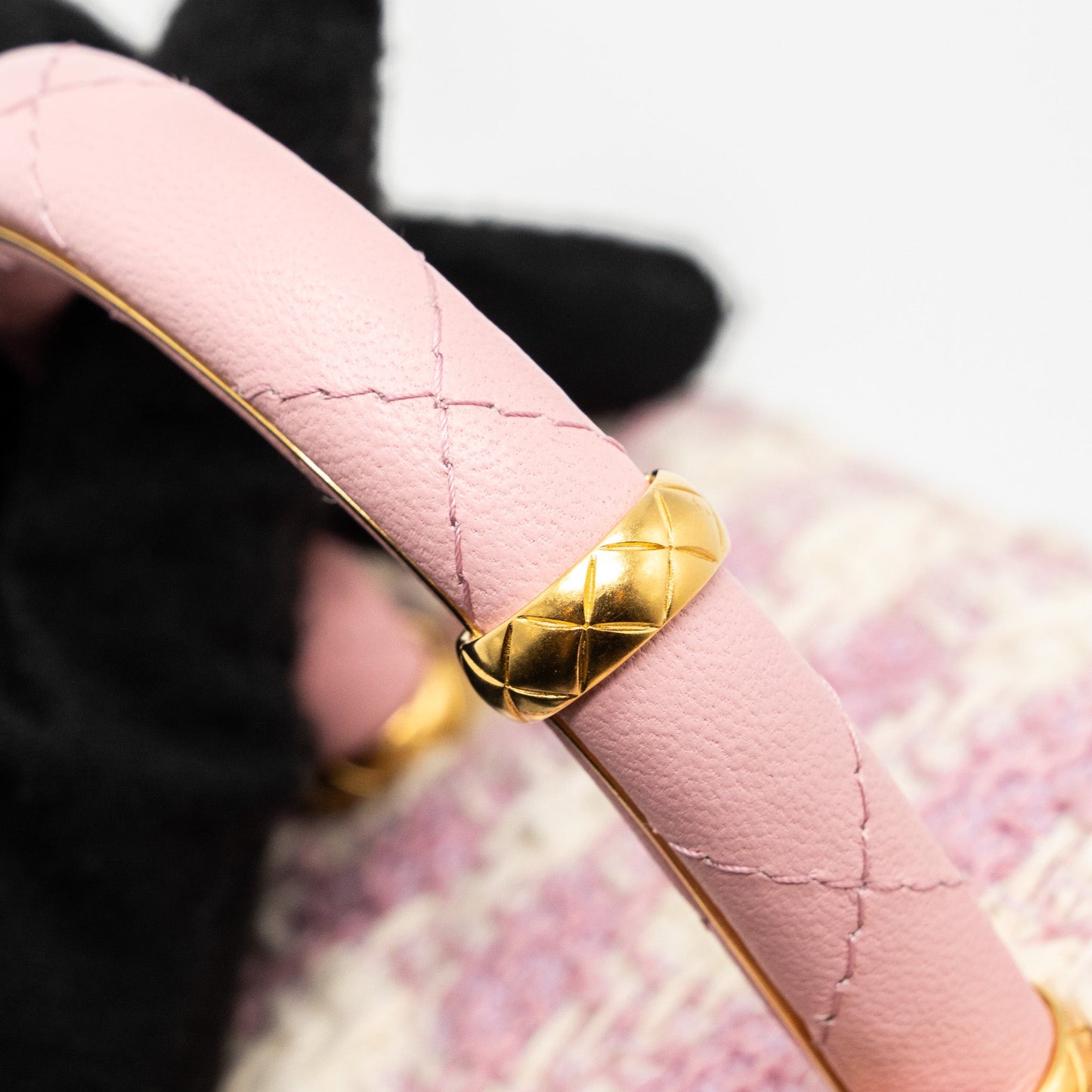 Chanel 23s Top Handle Small Vanity Case With Chain Tweed/lambskin Pink Brushed (Microchip)