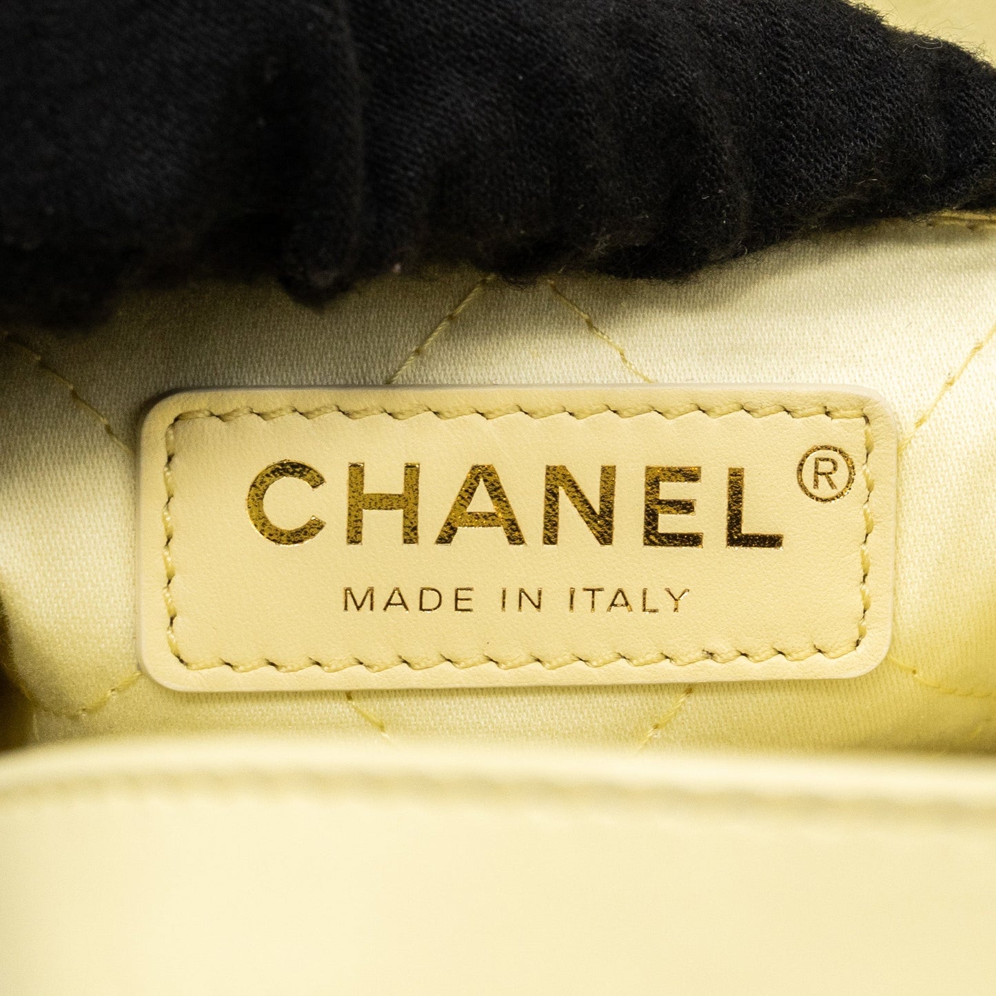 Chanel 23P Small 22 Backpack Shiny Calfskin Light Yellow Brushed (Microchip)