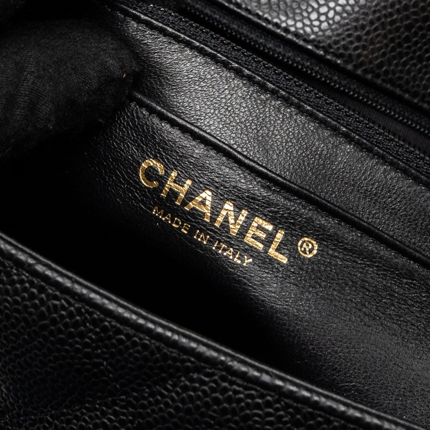 Chanel classic jumbo single flap bag caviar black