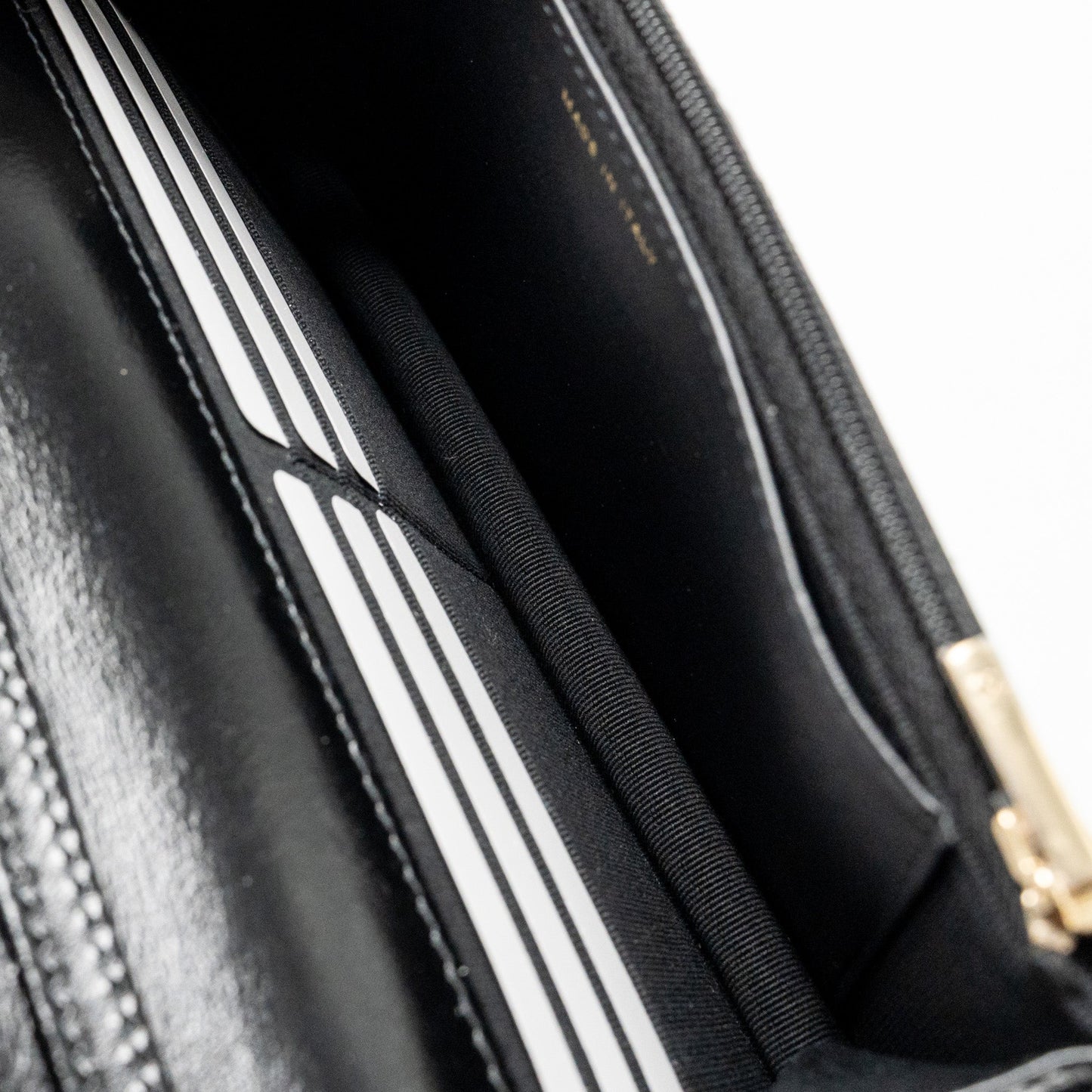 Chanel 24c 31 Wallet On Chain Shiny Calfskin Black L (Microchip)