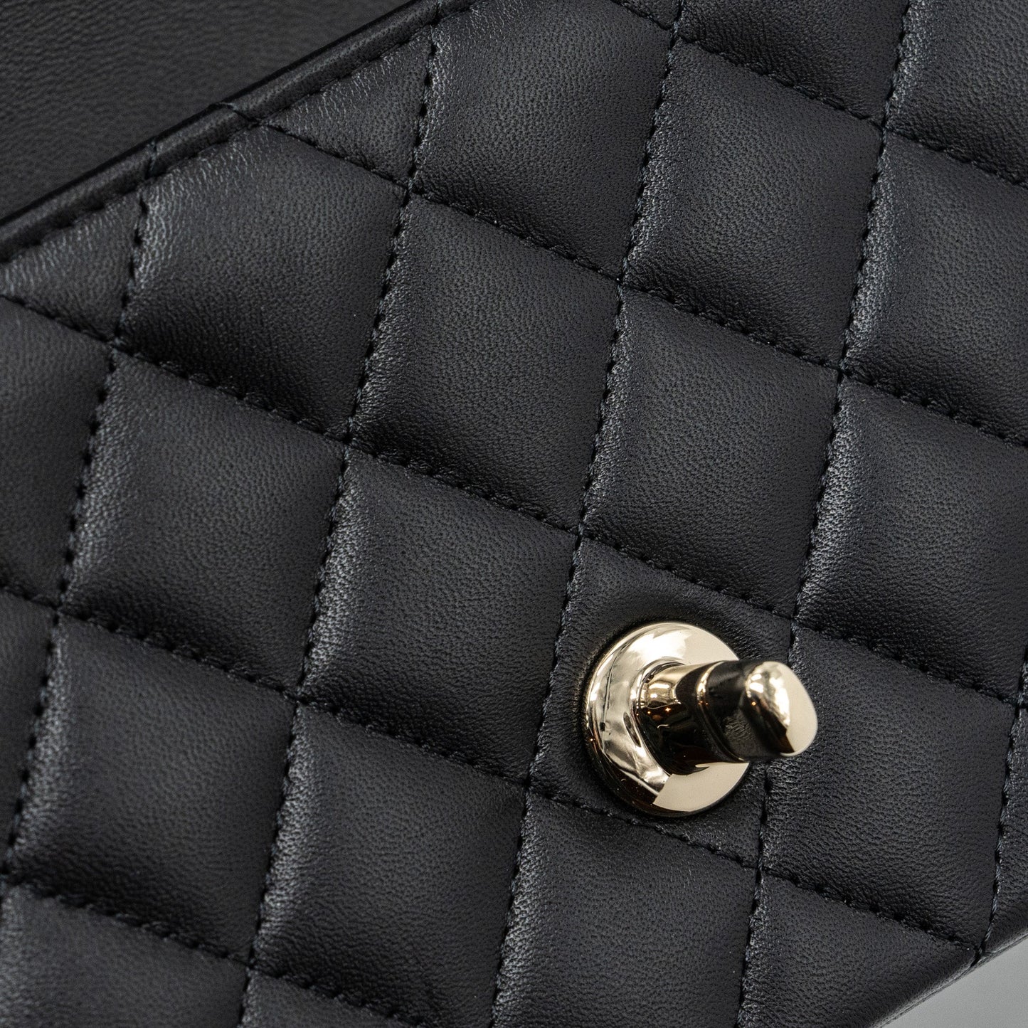 Chanel 22P Lion Charm Top Handle Mini Rectangular Flap Bag Lambskin Black L (microchip)