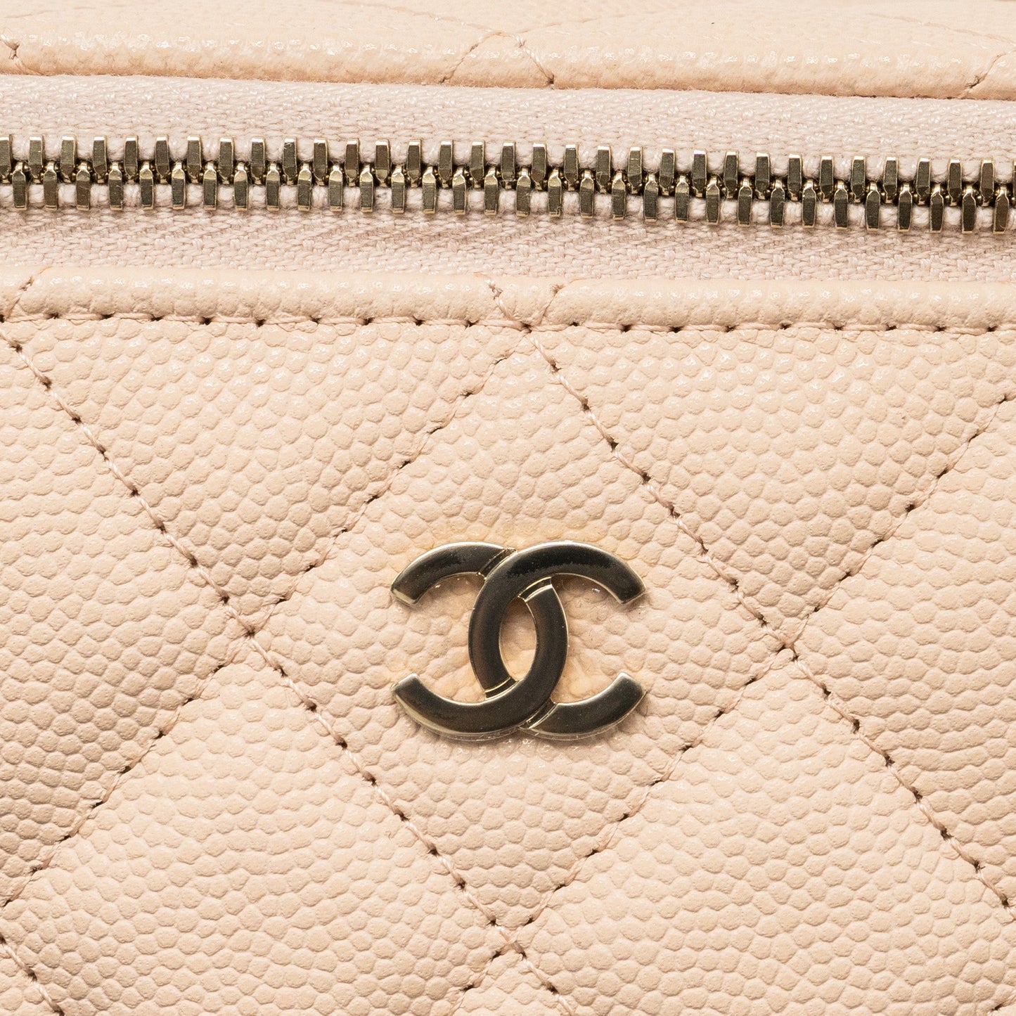 Chanel Mini Vanity Case Caviar Light Beige L