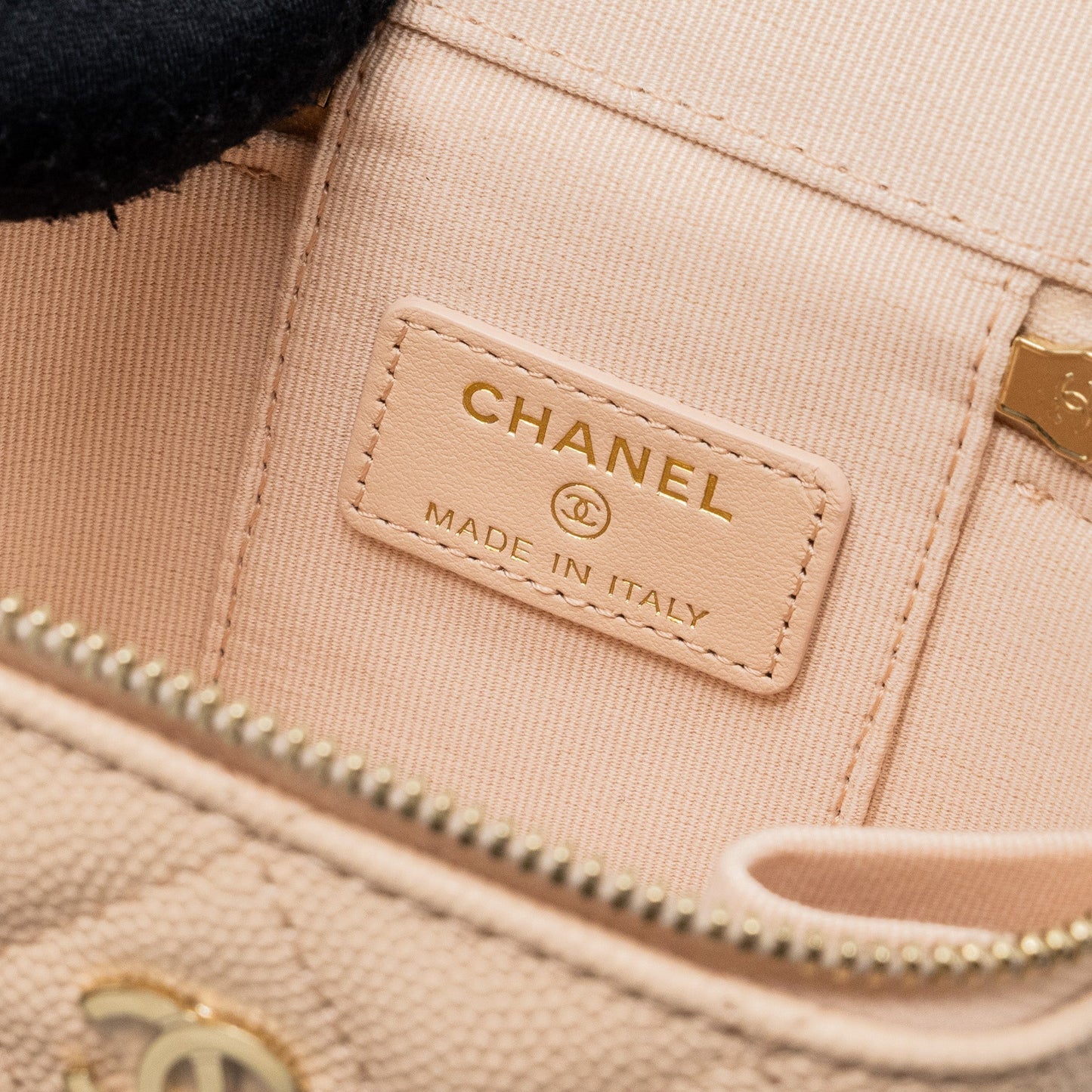 Chanel Mini Vanity Case Caviar Light Beige L