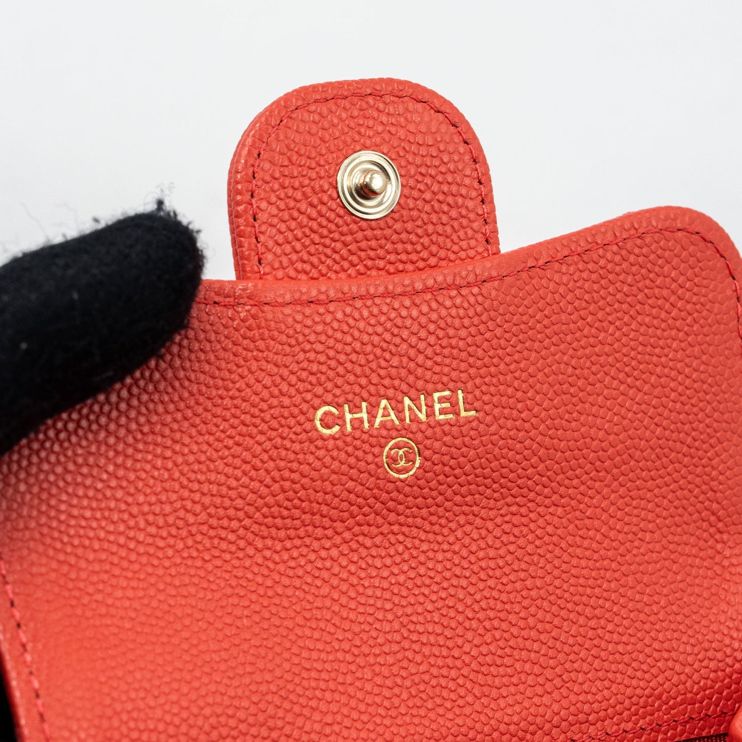 Chanel flap card holder with chain on one side caviar coral pink L