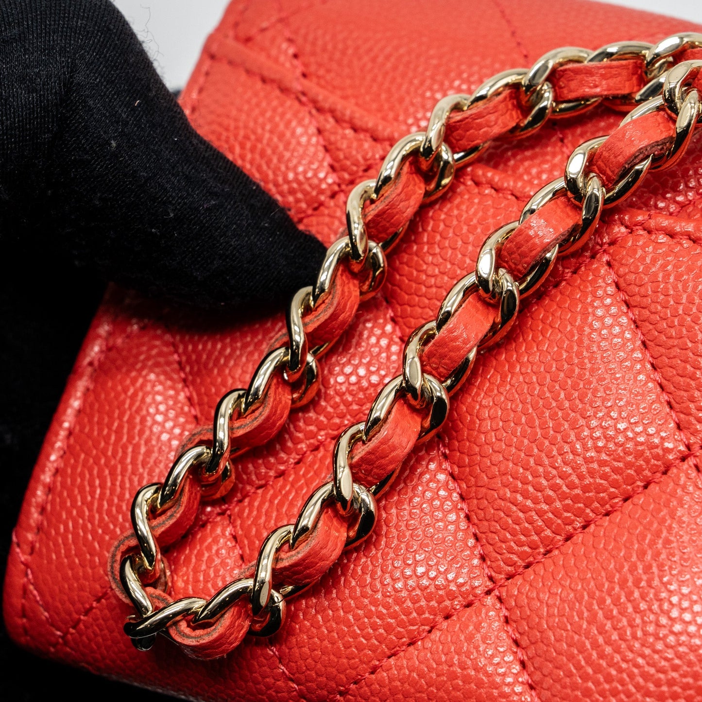 Chanel flap card holder with chain on one side caviar coral pink L