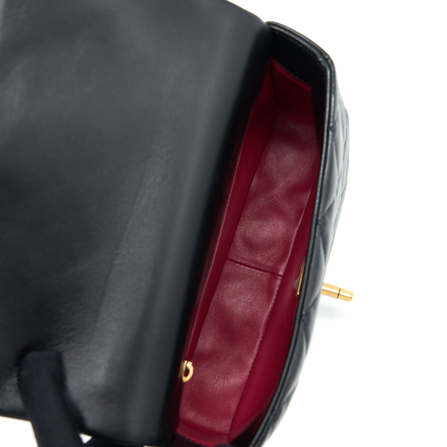 Chanel 22P Enemal Flap Bag Lambskin Black  (Microchip)