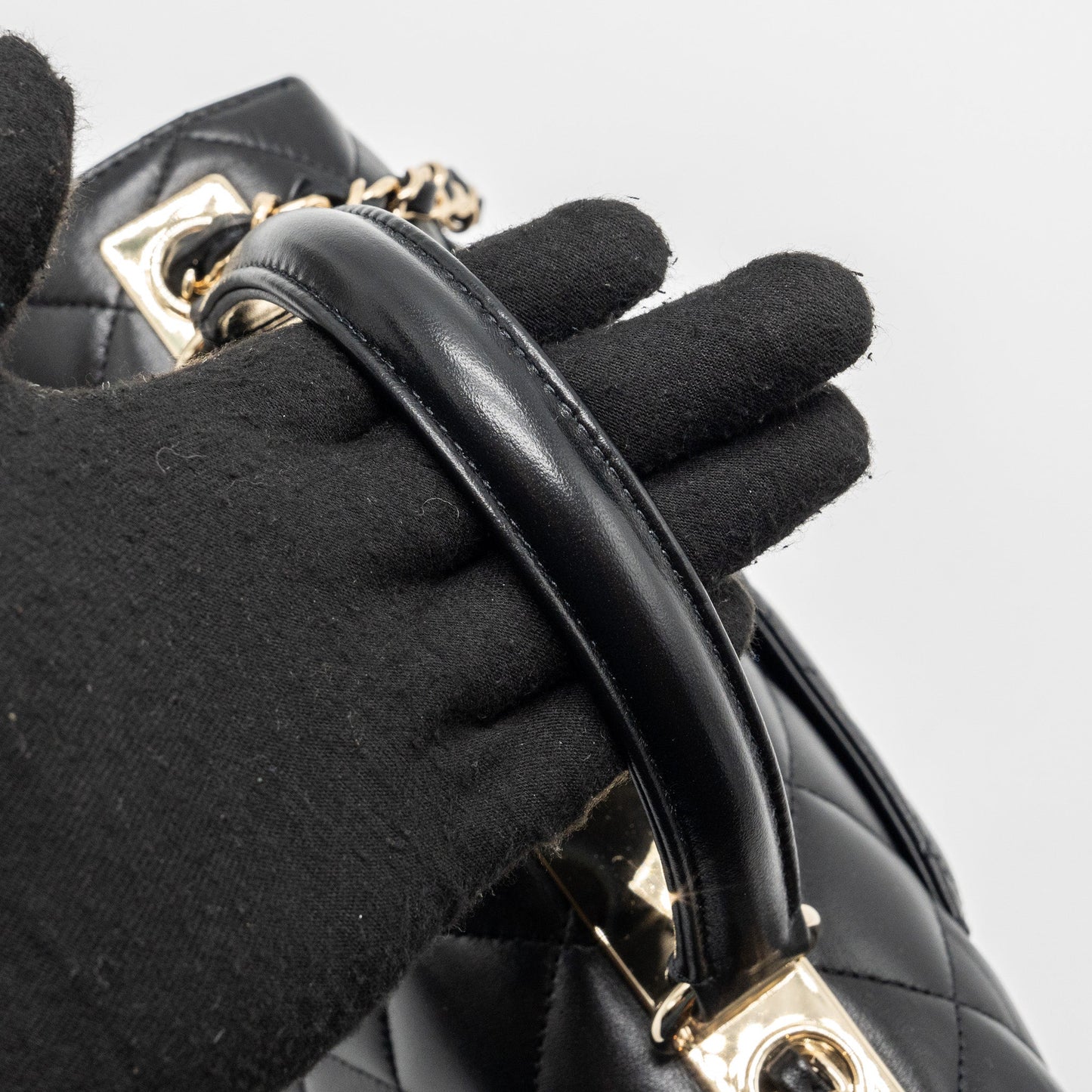 Chanel trendy CC flap bag with top handle lambskin black L (microchip)
