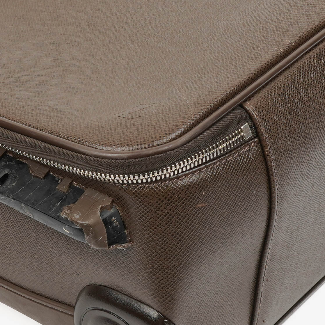 Louis Vuitton Pegase 45 Taiga Brown Grizzli Suitcase