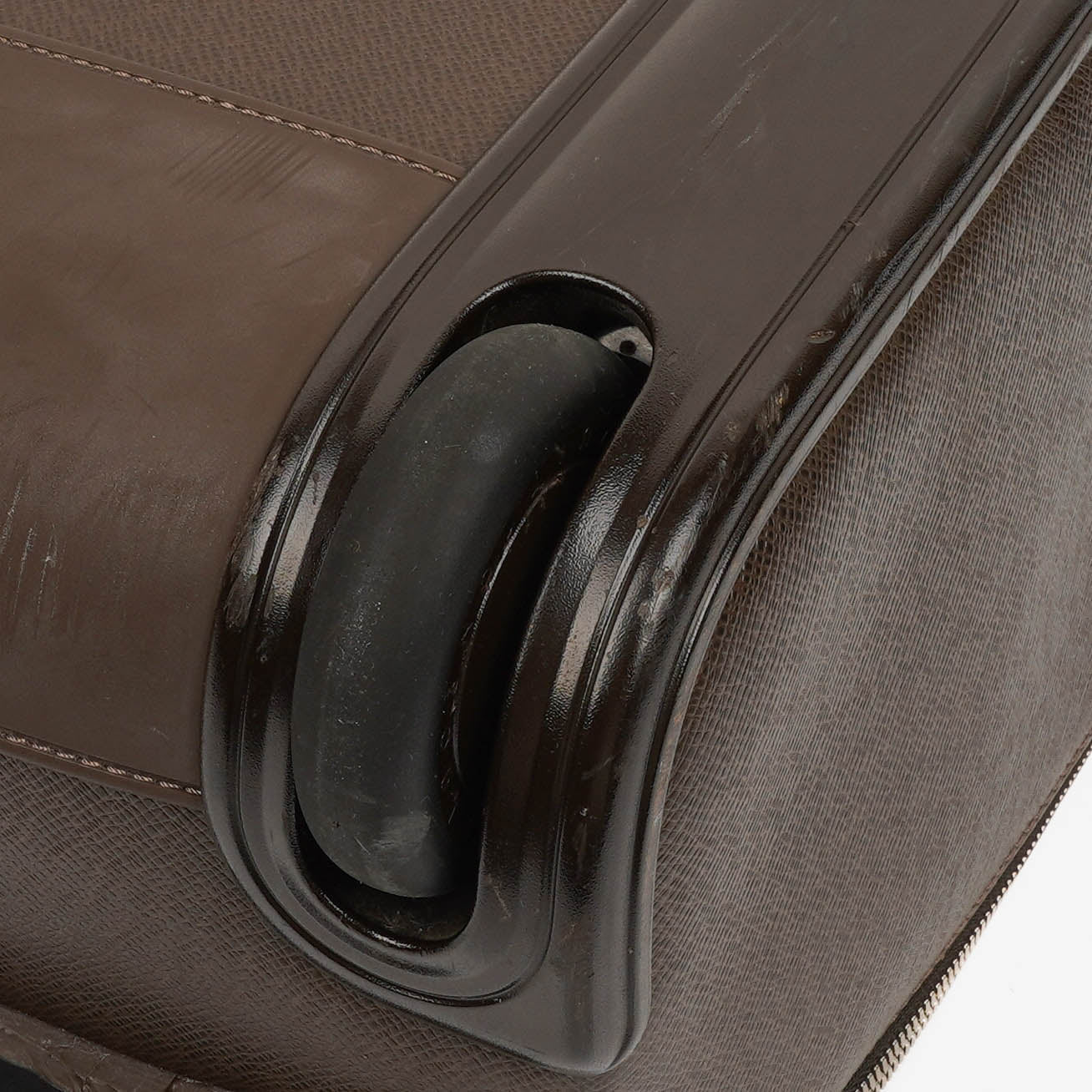 Louis Vuitton Pegase 45 Taiga Brown Grizzli Suitcase