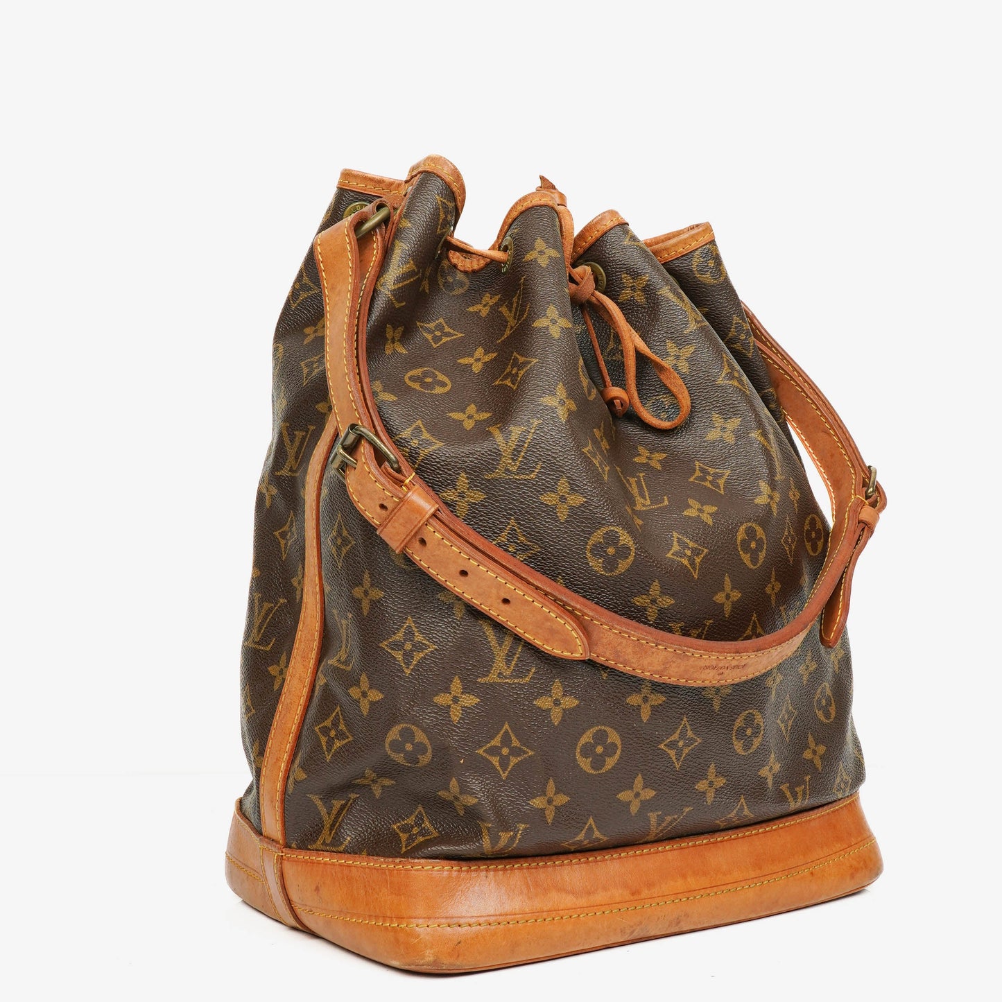 Louis Vuitton Noe GM Monogram Canvas Shoulder Bag