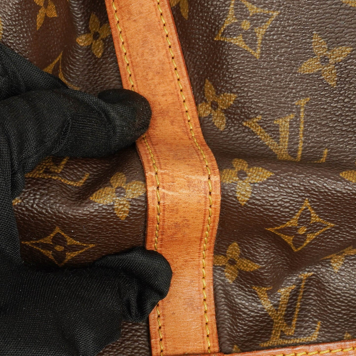 Louis Vuitton Noe GM Monogram Canvas Shoulder Bag