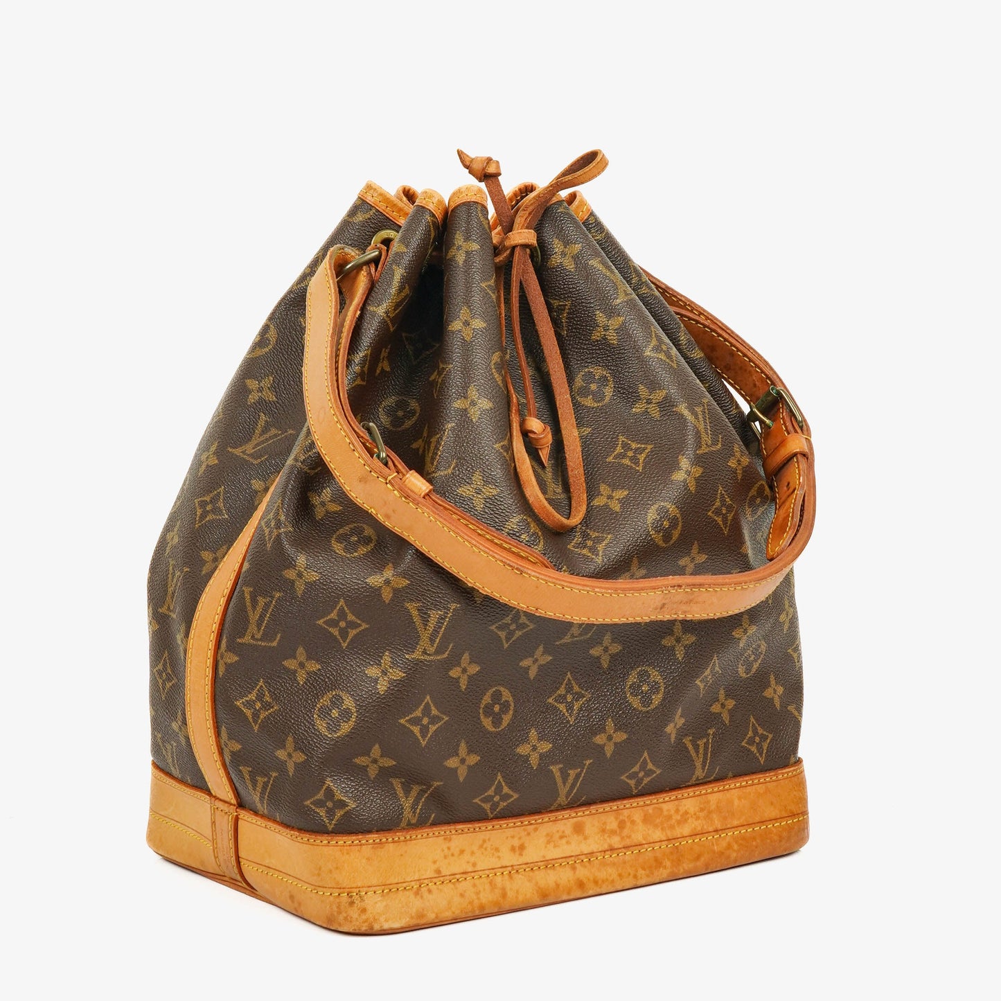 Louis Vuitton Noe Grande GM Monogram Canvas Shoulder Bag