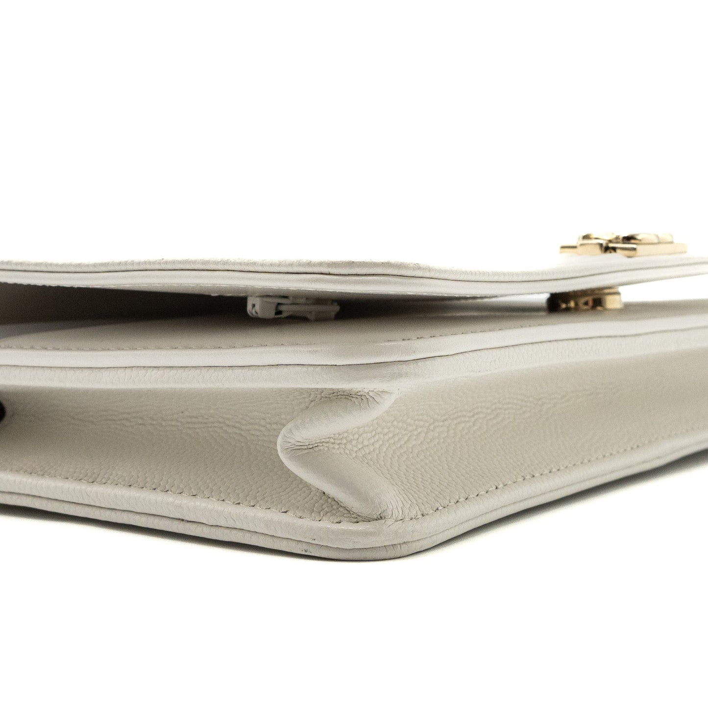 CHANEL BOY WALLET ON CHAIN CAVIAR WHITE L (Microchip)