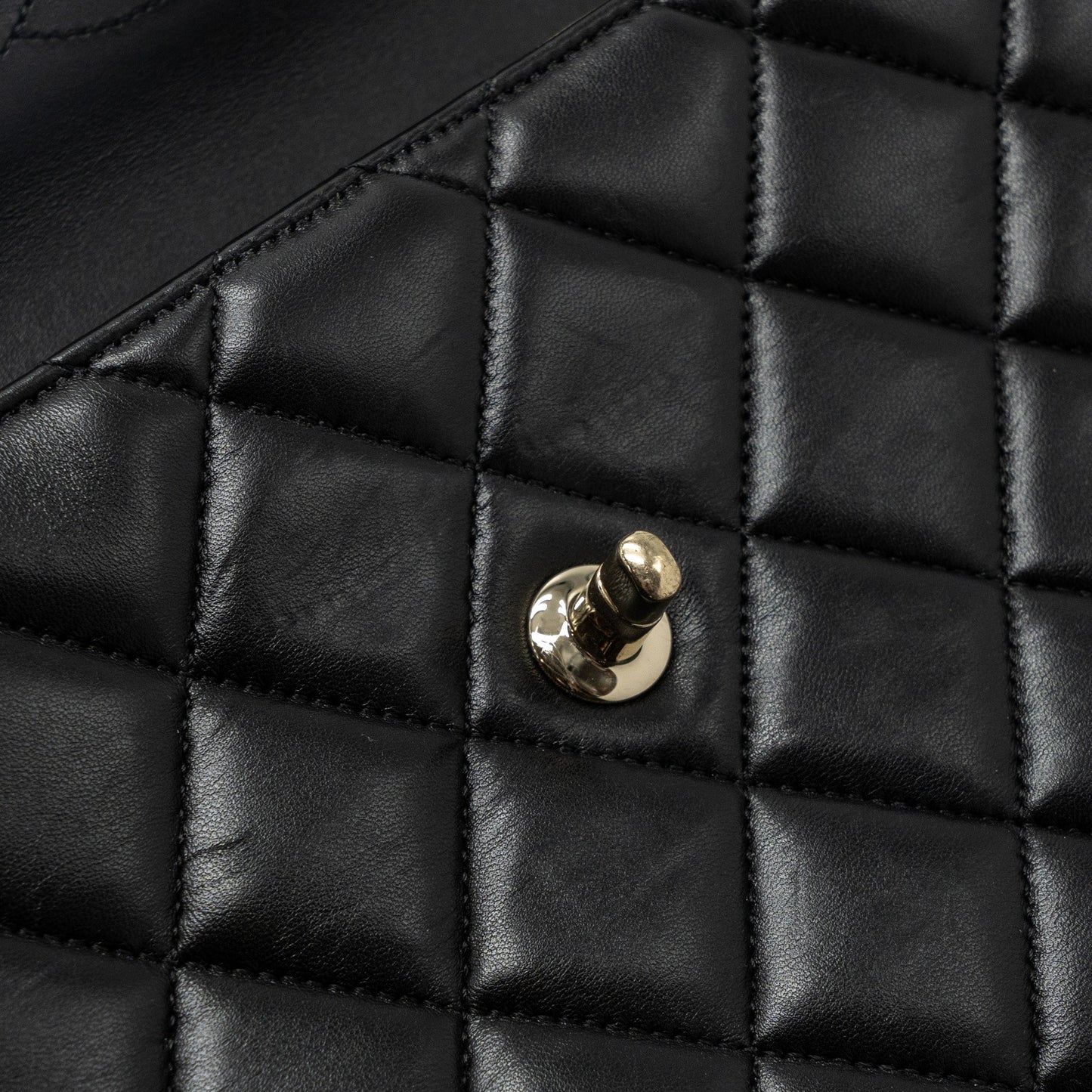 Chanel medium trendy CC lambskin black