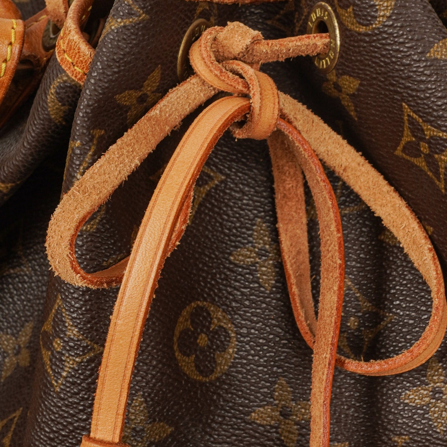 Louis Vuitton Noe Grande GM Monogram Canvas Shoulder Bag