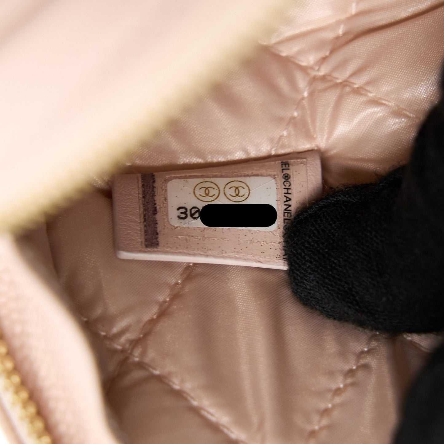 Chanel 21C Small Cosmetic Pouch Caviar Rose Clair L
