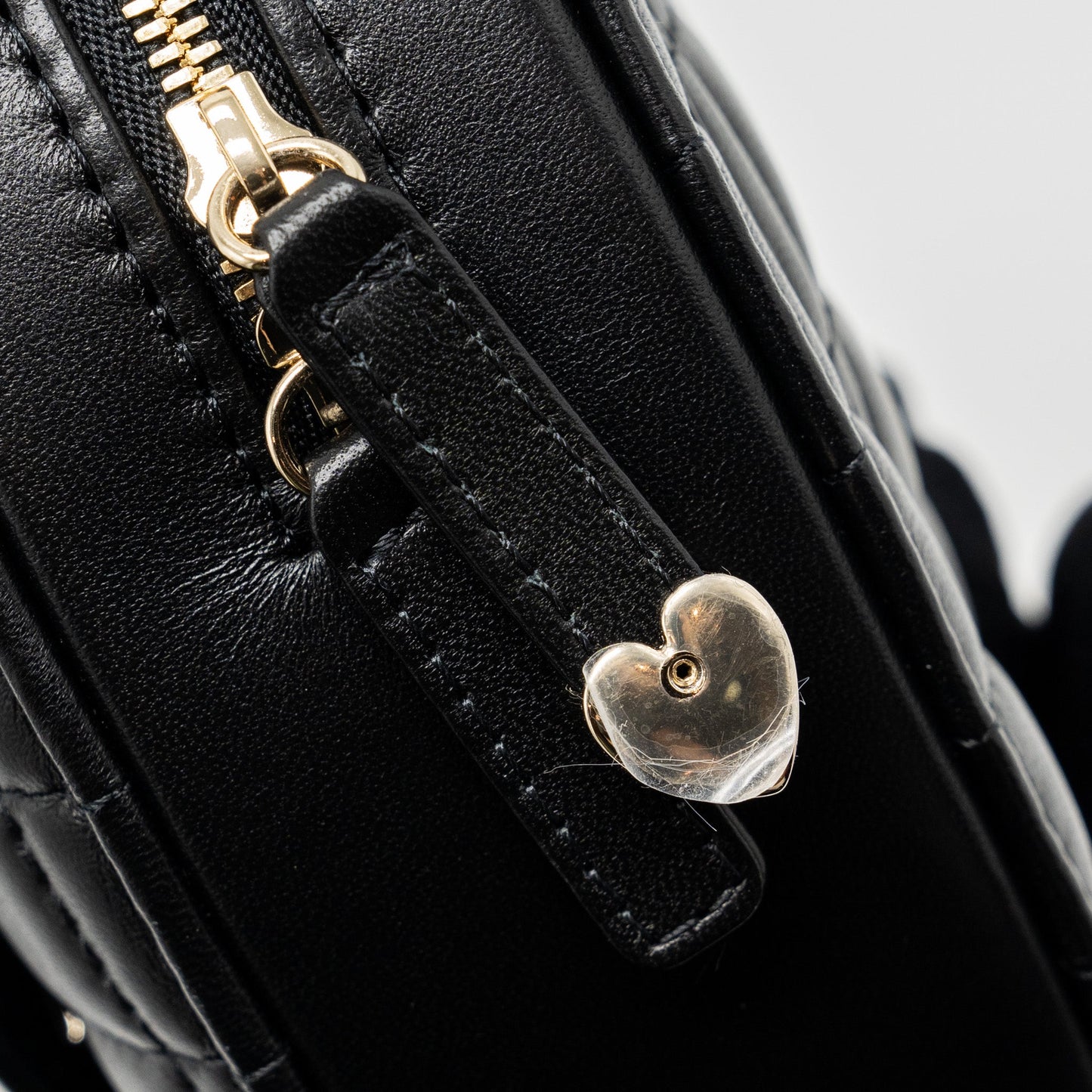 Chanel 22S Heart Bag Lambskin Black L (Microchip)