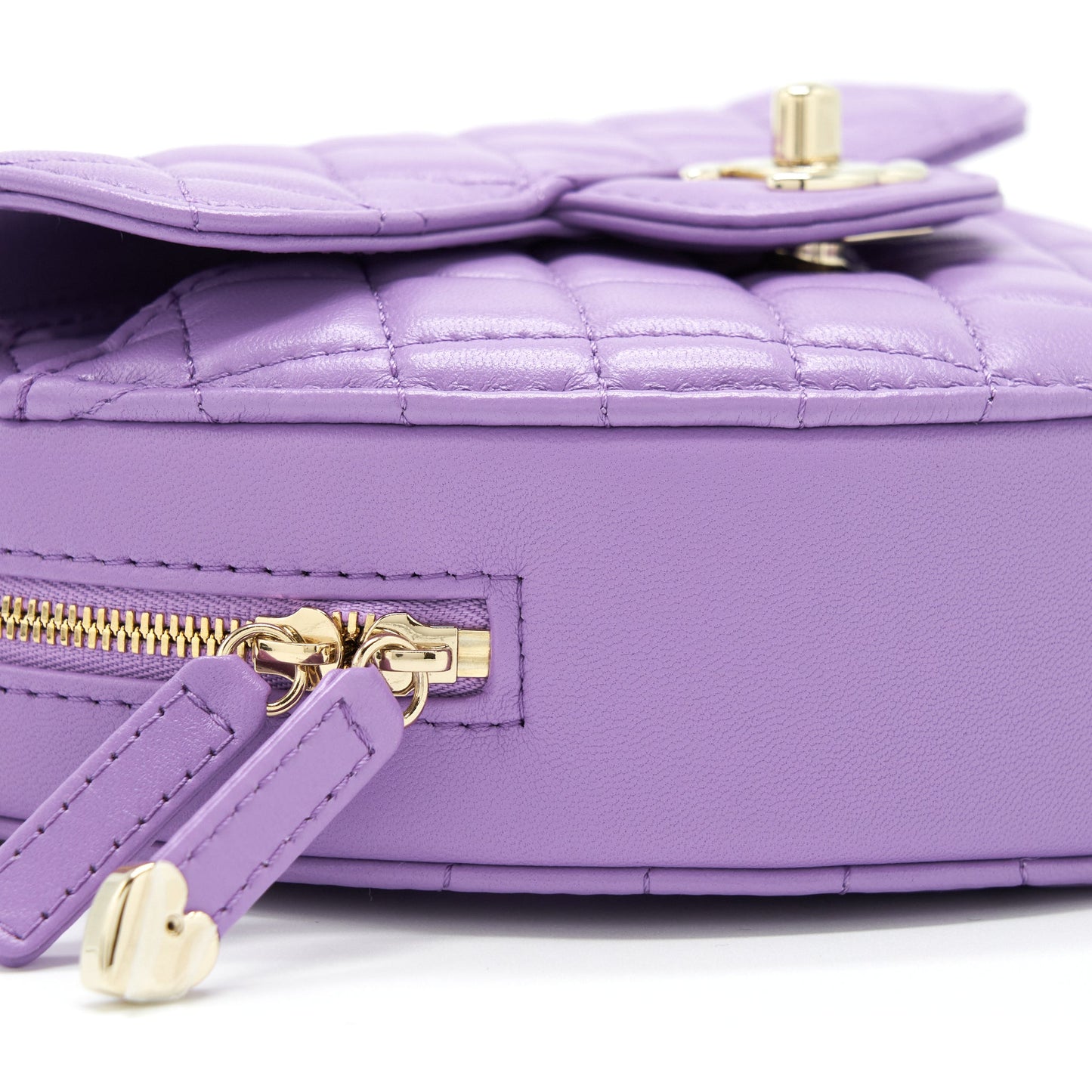 Chanel 22S Heart Bag Lambskin Purple L
