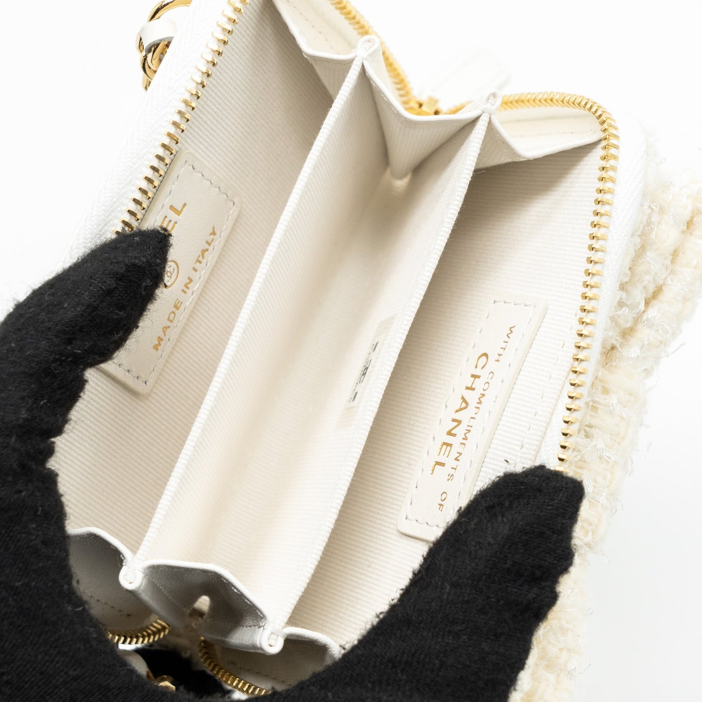 Chanel Mini Bow Card Holder With Chain Tweed White L(Microchip)