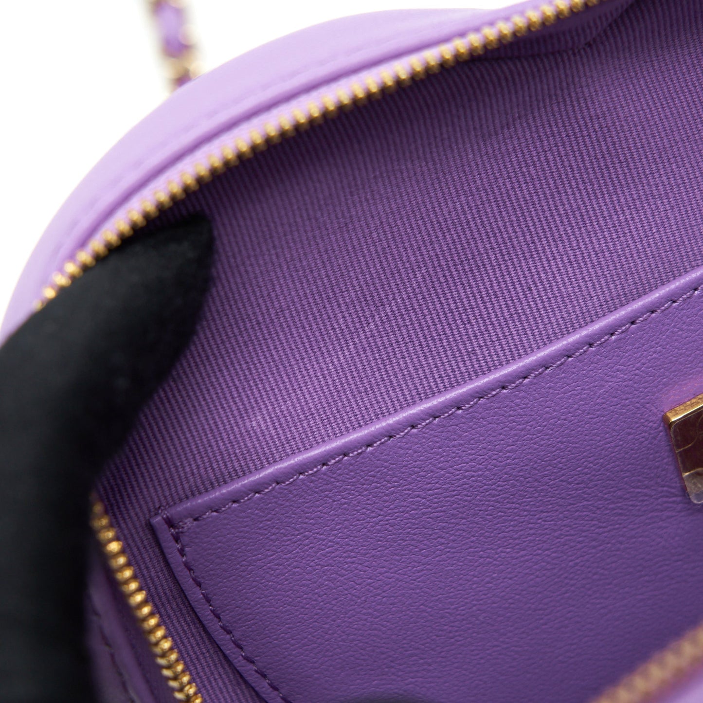 Chanel 22S Heart Bag Lambskin Purple L
