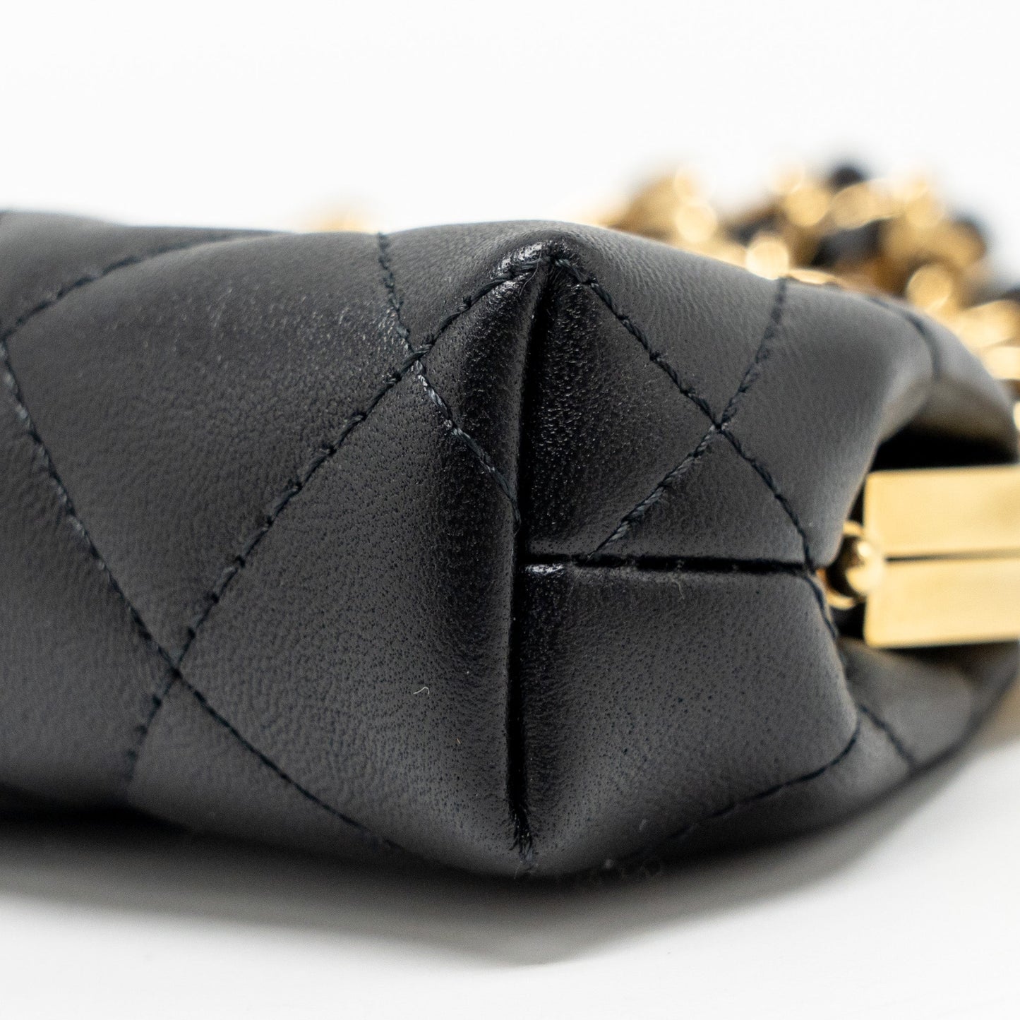 Chanel 23p Mini Coin Purse with Chain Calfskin Black L(microchip)