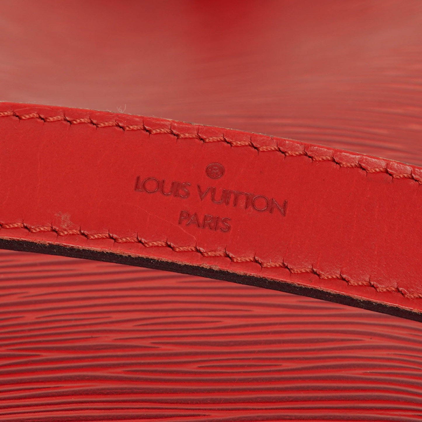 Louis Vuitton Noe Grande GM Red Epi Leather Shoulder Bag