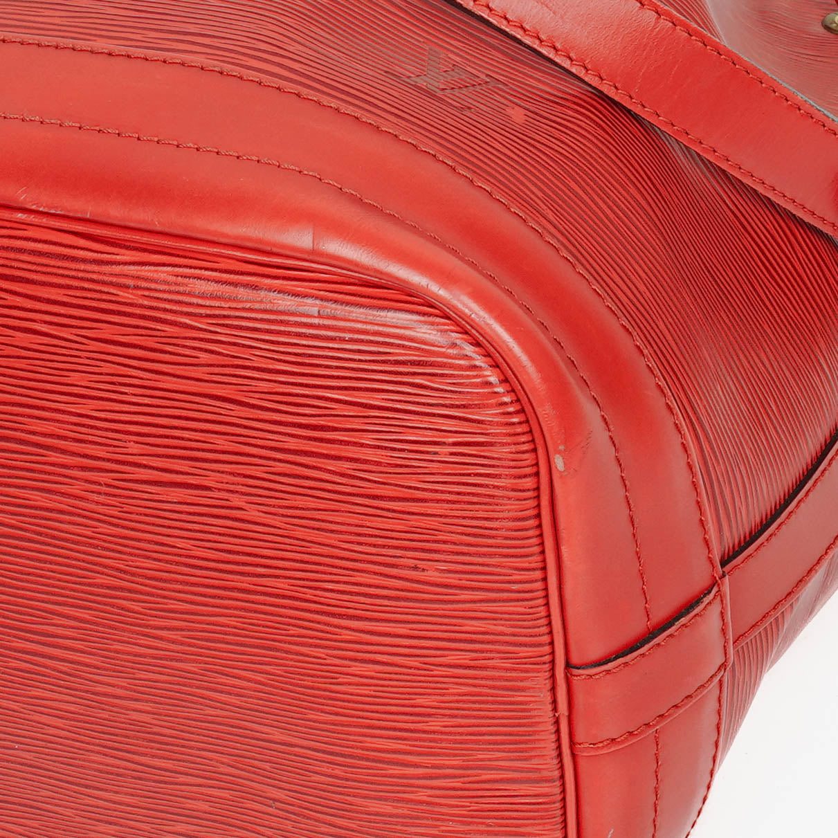 Louis Vuitton Noe Grande GM Red Epi Leather Shoulder Bag