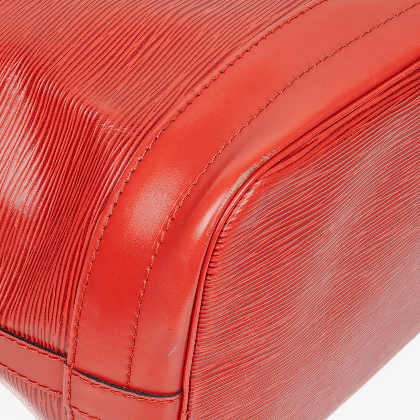 Louis Vuitton Noe Grande GM Red Epi Leather Shoulder Bag
