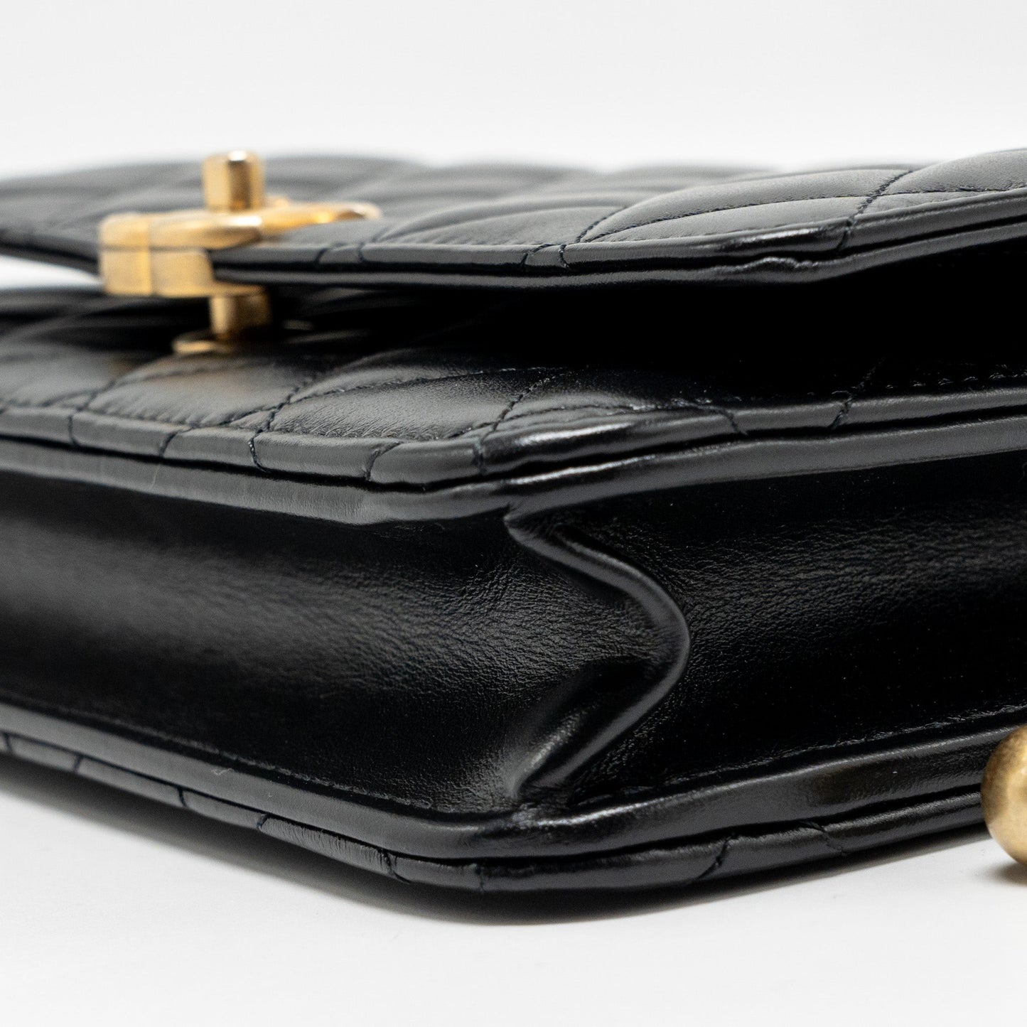 Chanel 24c Gold Crush Wallet On Chain Calfskin Black (microchip)