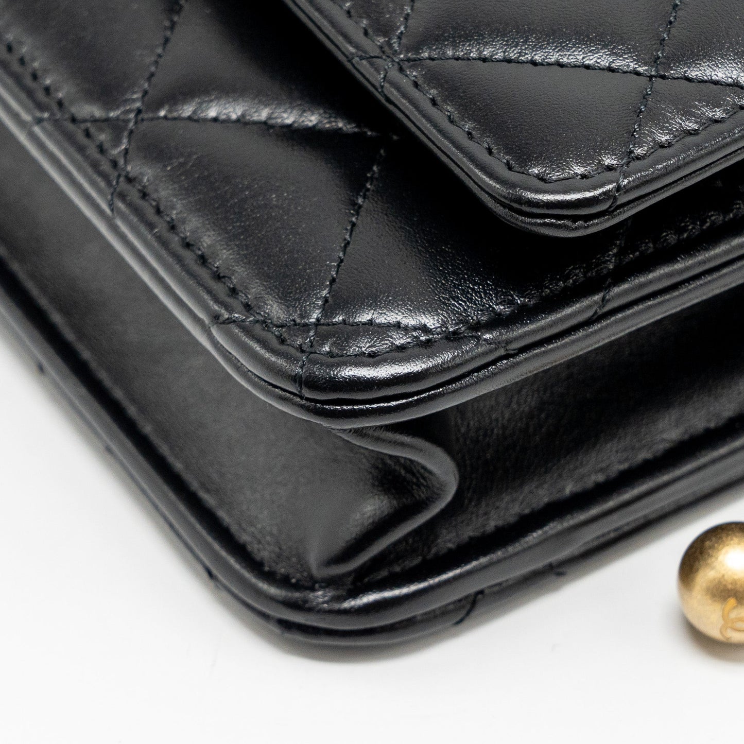 Chanel 24c Gold Crush Wallet On Chain Calfskin Black (microchip)