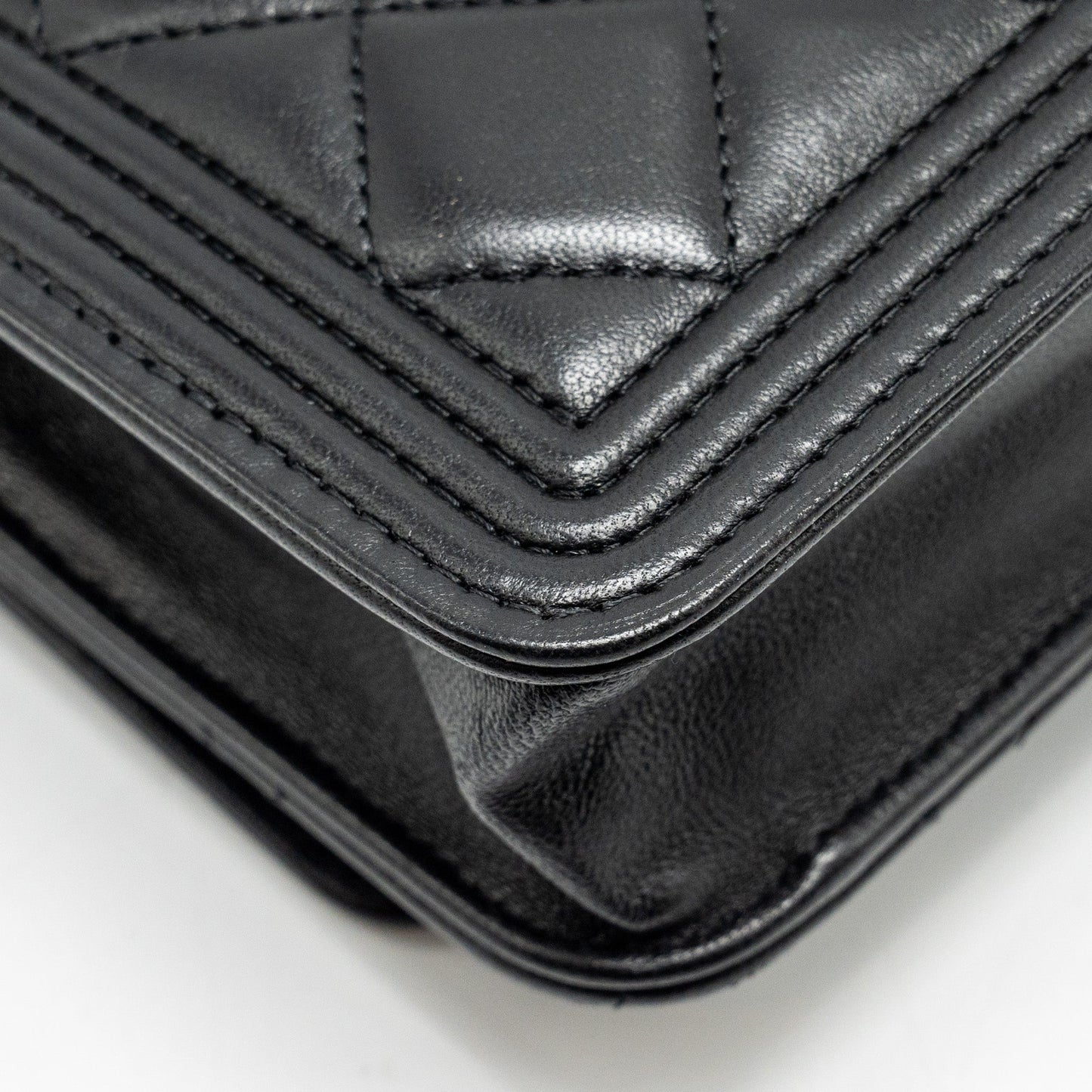 Chanel Boy Wallet on Chain lambskin black