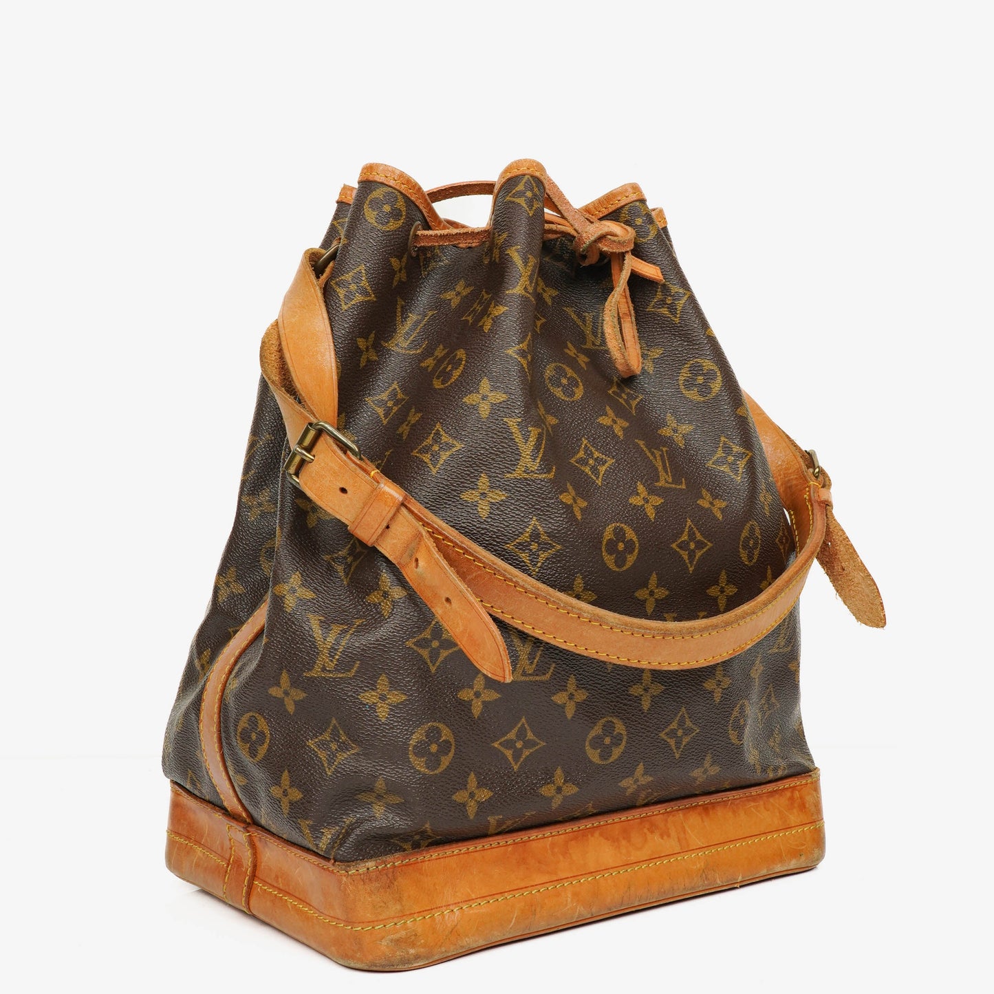 Louis Vuitton Noe GM Monogram Canvas Shoulder Bag