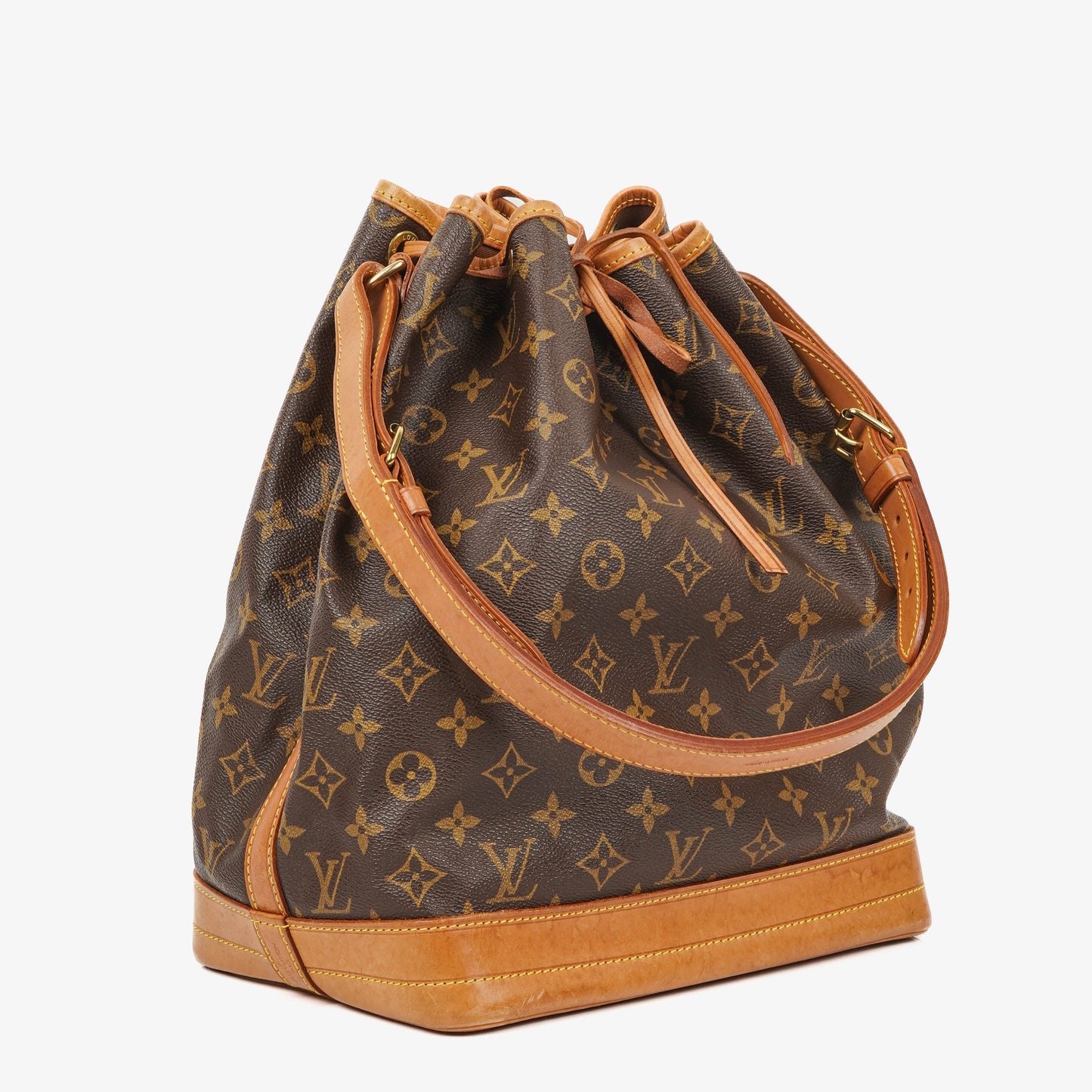Louis Vuitton Noe Grande GM Monogram Canvas Shoulder Bag