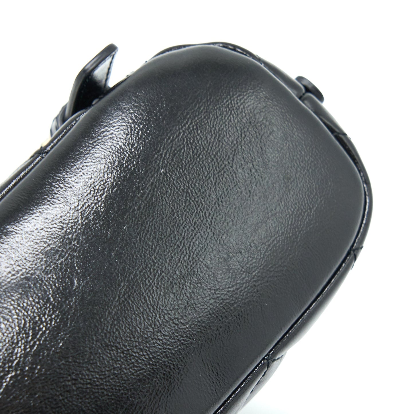 Chanel 22A Quilted Backpack Shiny Calfskin Black L (Microchip)