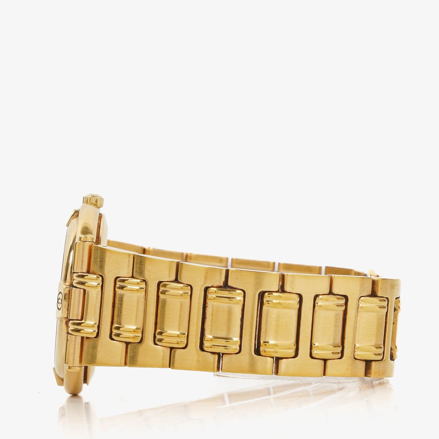 Gucci 9200M Round Gold-Tone Stainless Steel