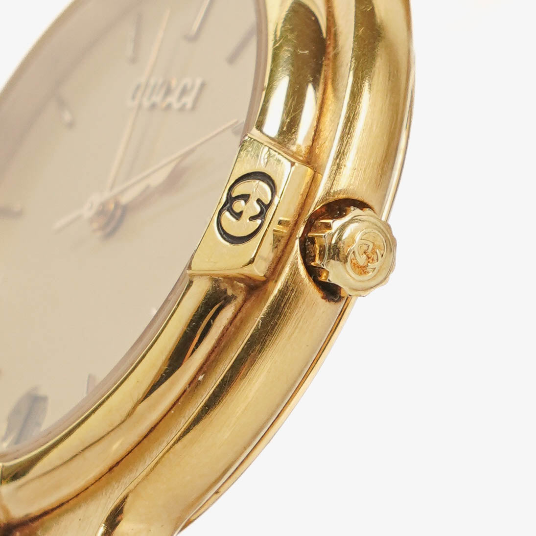 Gucci 9200M Round Gold-Tone Stainless Steel