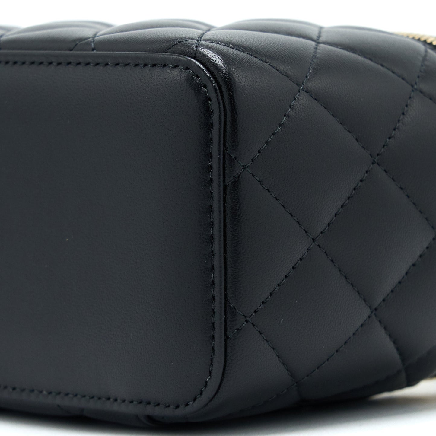 Chanel Pearl Crush Long Vanity Lambskin Black