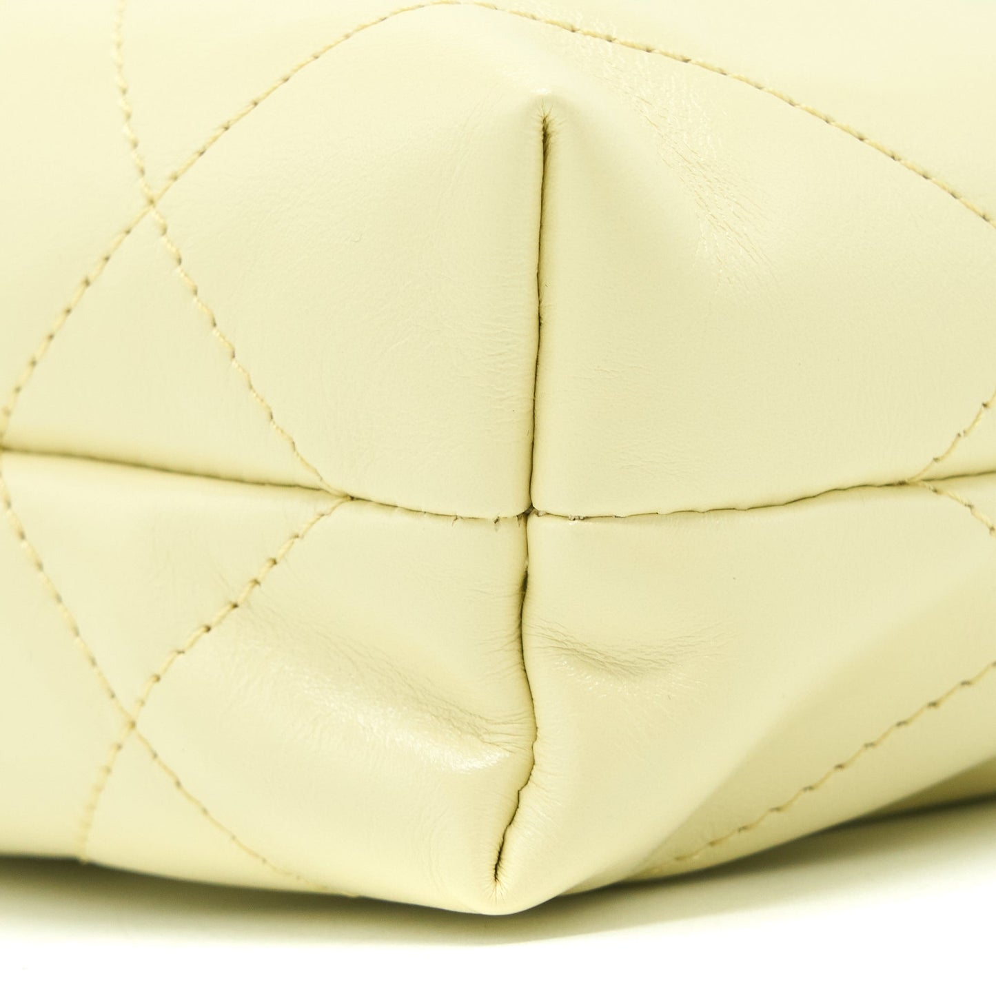 Chanel 23S Mini 22 Bag Shiny Calfskin Light Yellow  (Microchip)