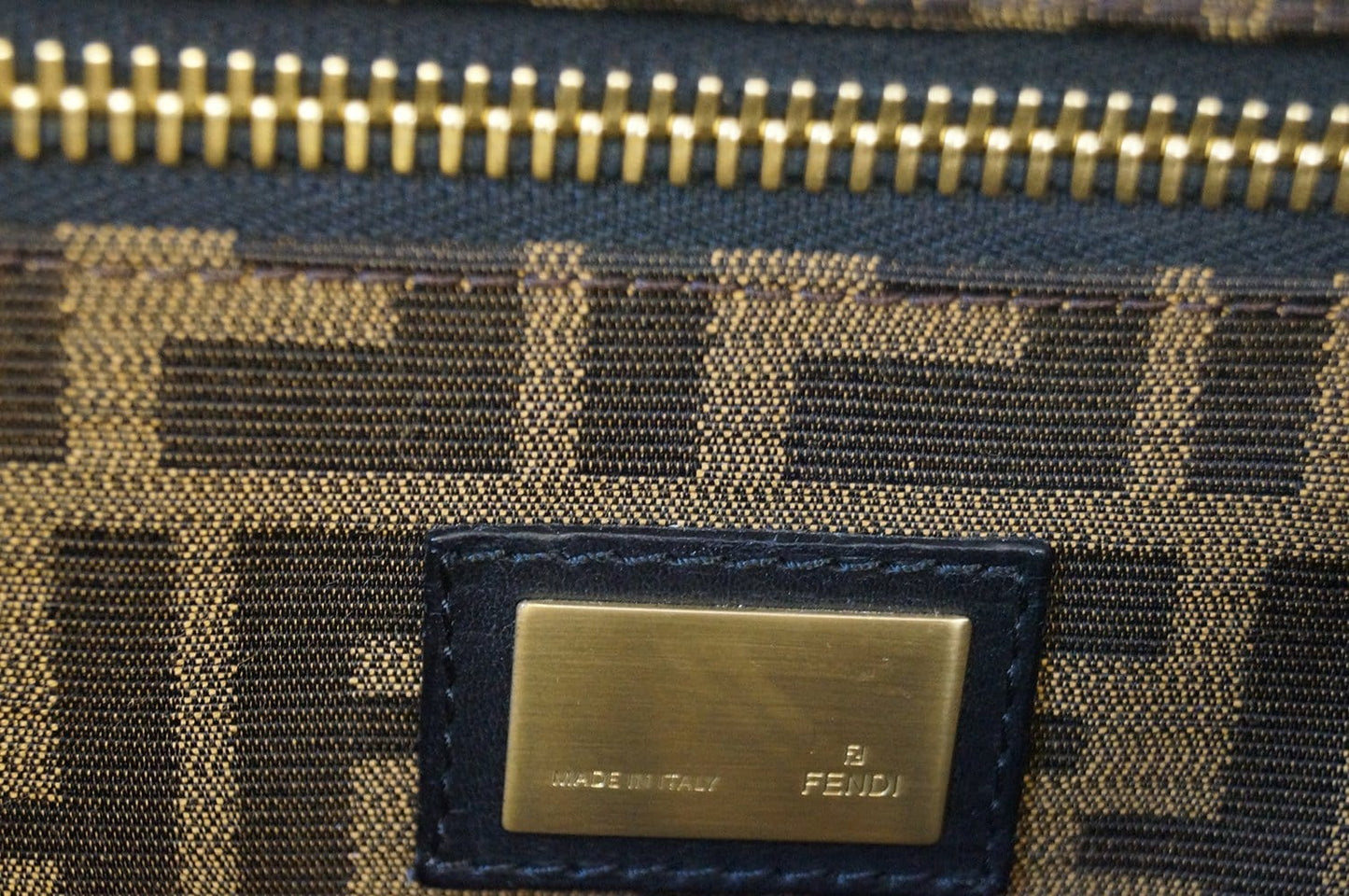 Fendi Peekaboo Handbag - Ewore Bags