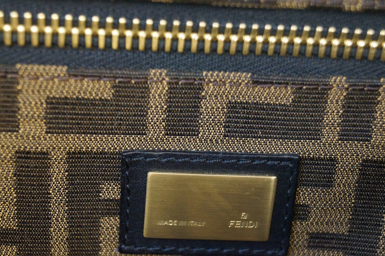 Fendi Peekaboo Handbag - Ewore Bags