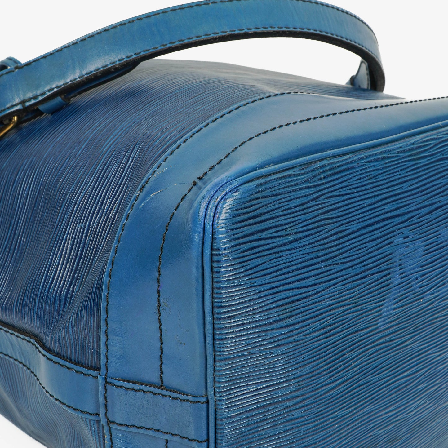 Louis Vuitton Noe Grande GM Blue EPI Leather Shoulder Bag