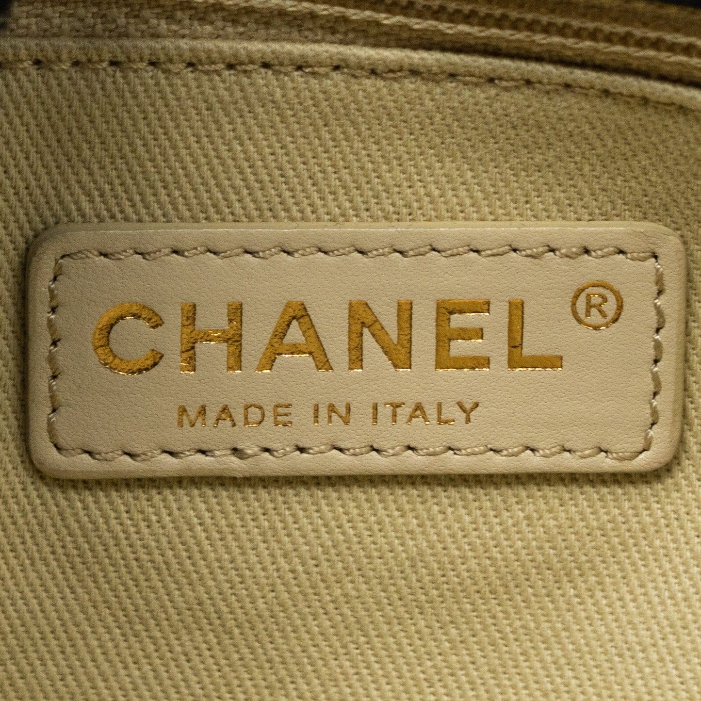 Chanel quilted seasonal flap bag Calfskin Iridescent black with