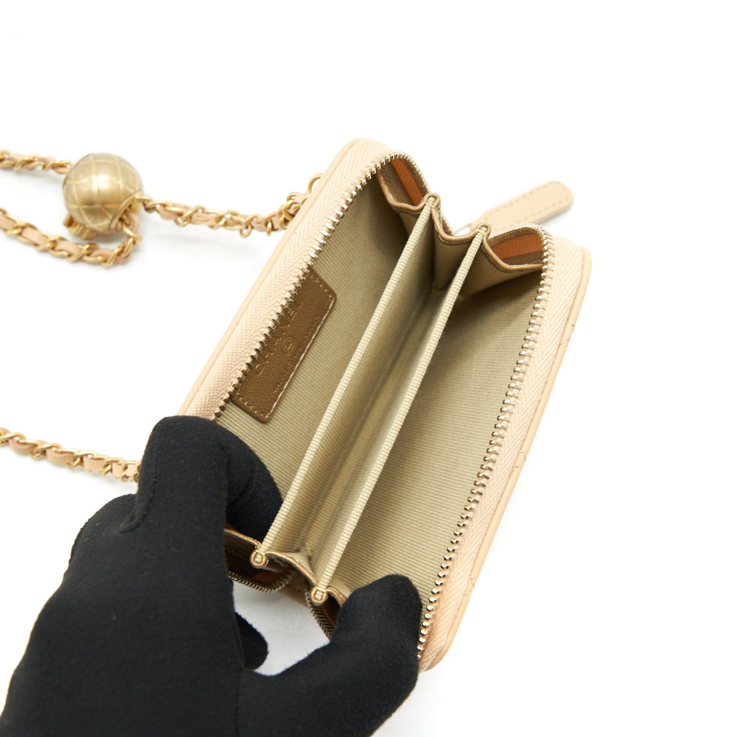 Chanel 22C Pearl Crush Card Holder With Chain Beige