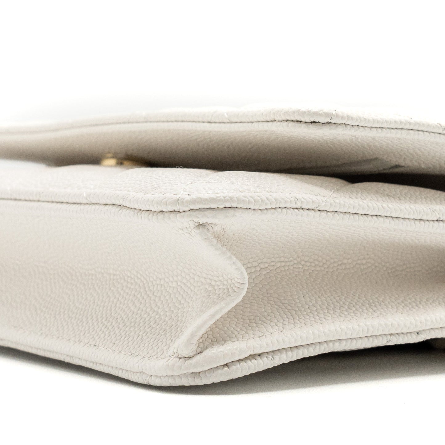 CHANEL classic wallet on chain caviar white L (Microchip)